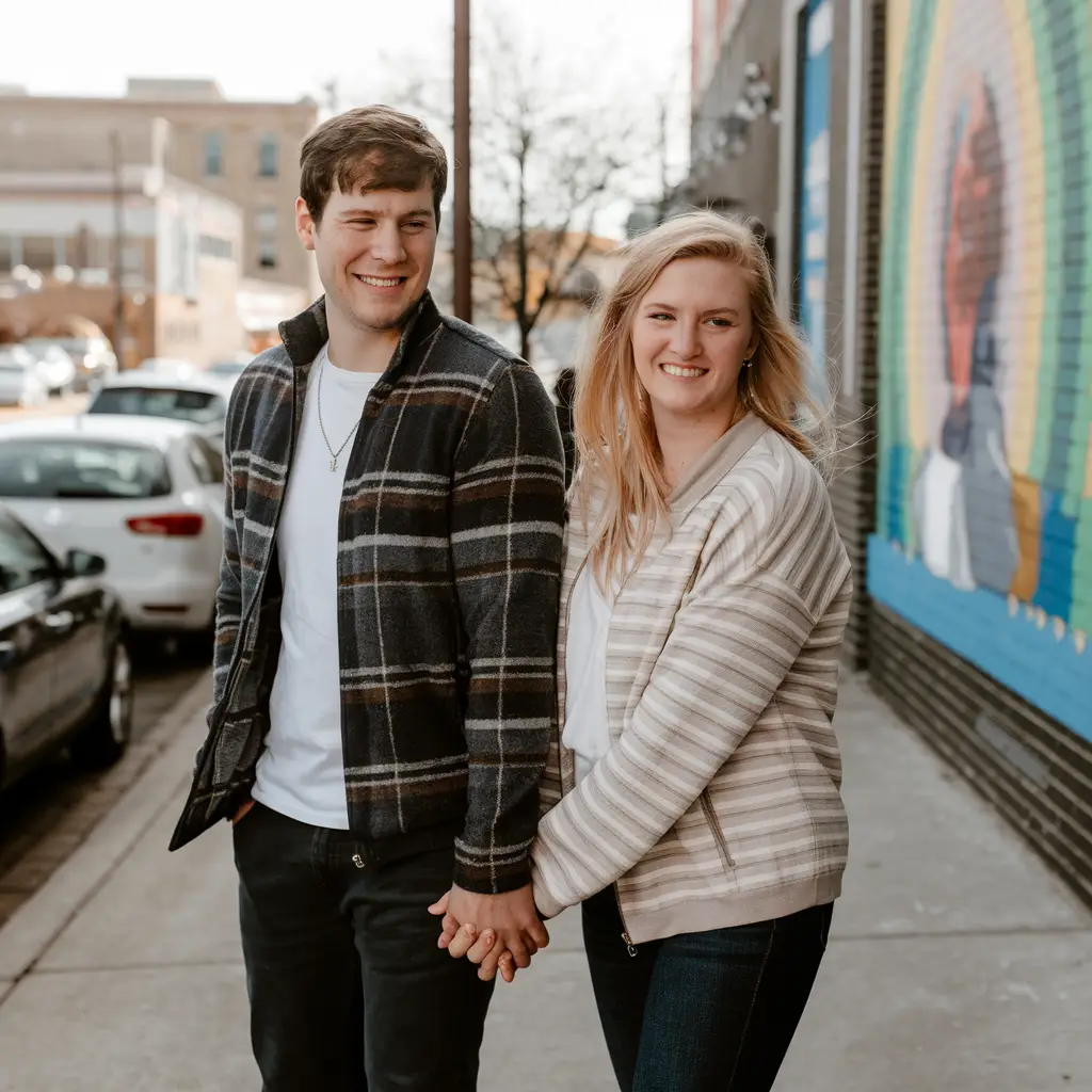 Find bisexual singles in Akron, Ohio online for exciting dating and passionate hookups!